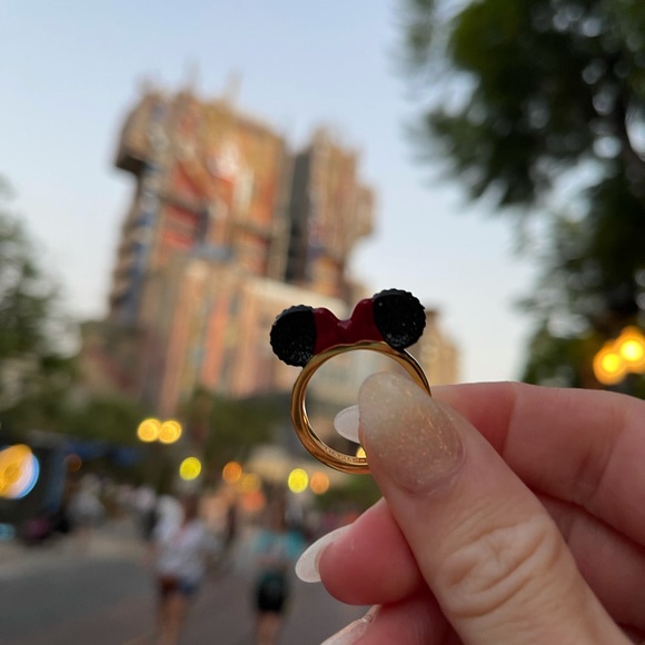 Meet your Posher, Margaret - Picture 4 of 4